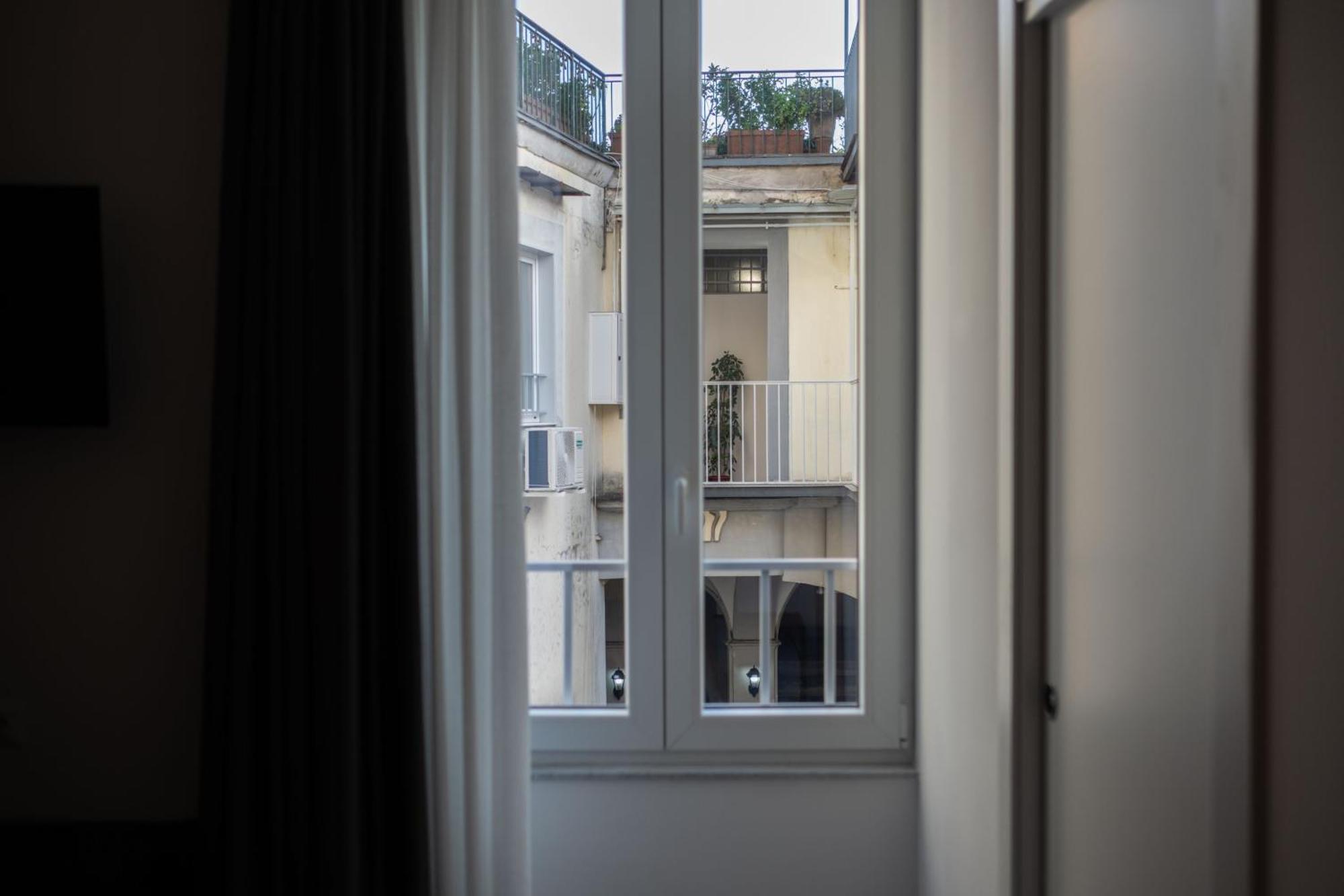 Napoli Oltre Rooms Exterior foto